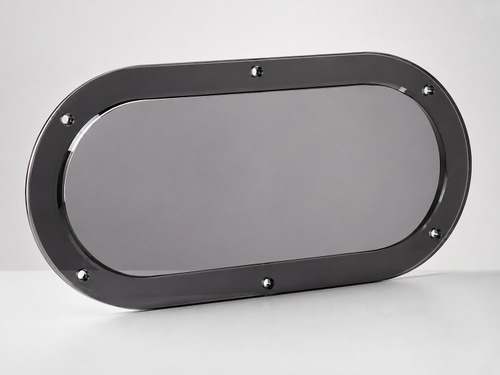 Hublot de bateau en plexiglass fumé usiné, percé et chanfreiné